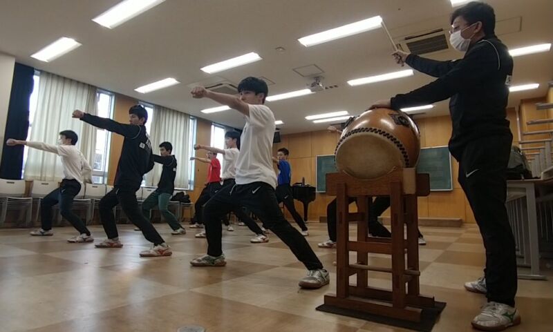 Image for the Tweet beginning: 今日の練習の様子です！
今日は主に、基礎的な練習を行いました🔥
そして、明後日から本郷中学校の入学試験が始まります！
団員一同、受験生の皆さんを心より応援しています！！

#本郷学園 #本郷高校 #本郷中学校 #本郷学園応援団 