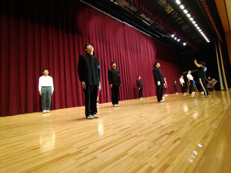 Image for the Tweet beginning: 今日の練習の様子です！
今日は、ついに明日に迫った応援万博に向けて練習しました✨️
YouTubeで配信いたしますので、ぜひ、ご覧ください🔥
詳細は本団公式ホームページへ！

#本郷学園 #本郷高校 #本郷中学校 #本郷学園応援団 